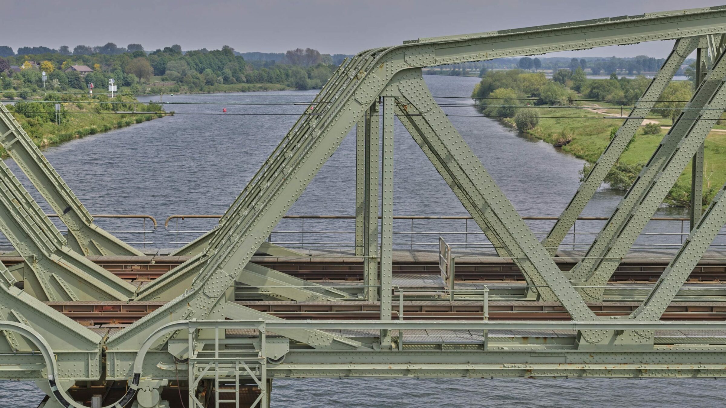 Bridge Inspection Tech